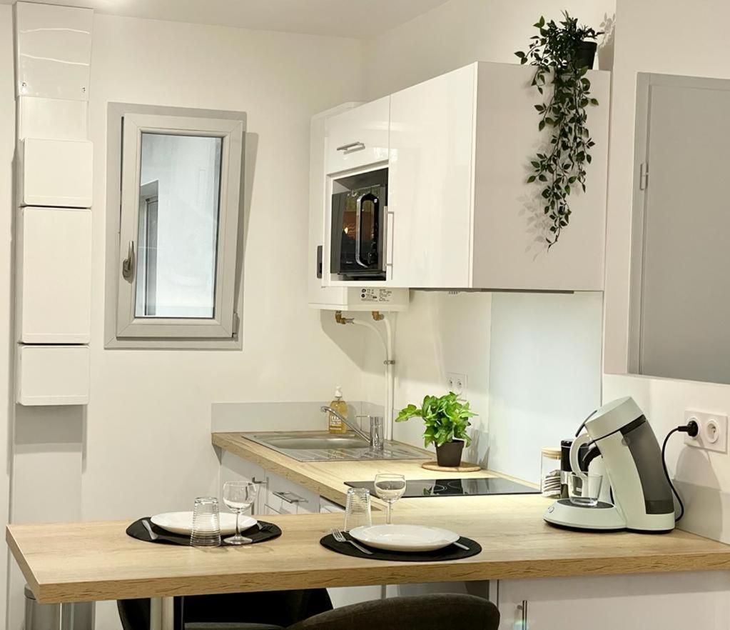 Le Chic - Parking - Exterieur - Fibre - Calme Apartment Mont-de-Marsan Bagian luar foto